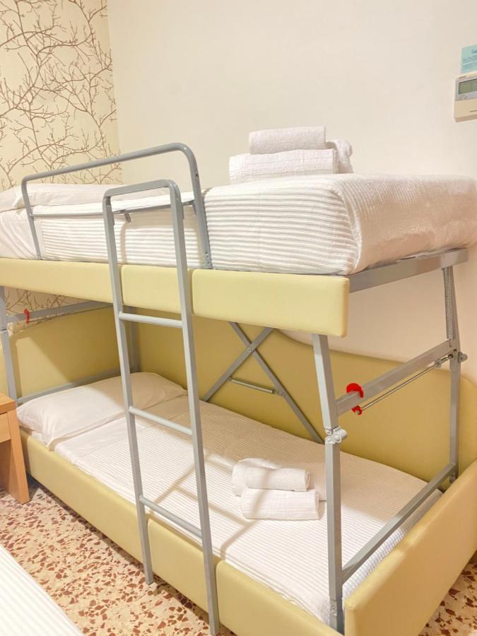 Hotel Ravello Adults Only Римини Экстерьер фото