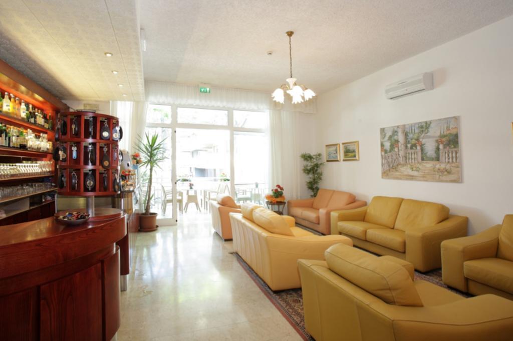 Hotel Ravello Adults Only Римини Экстерьер фото