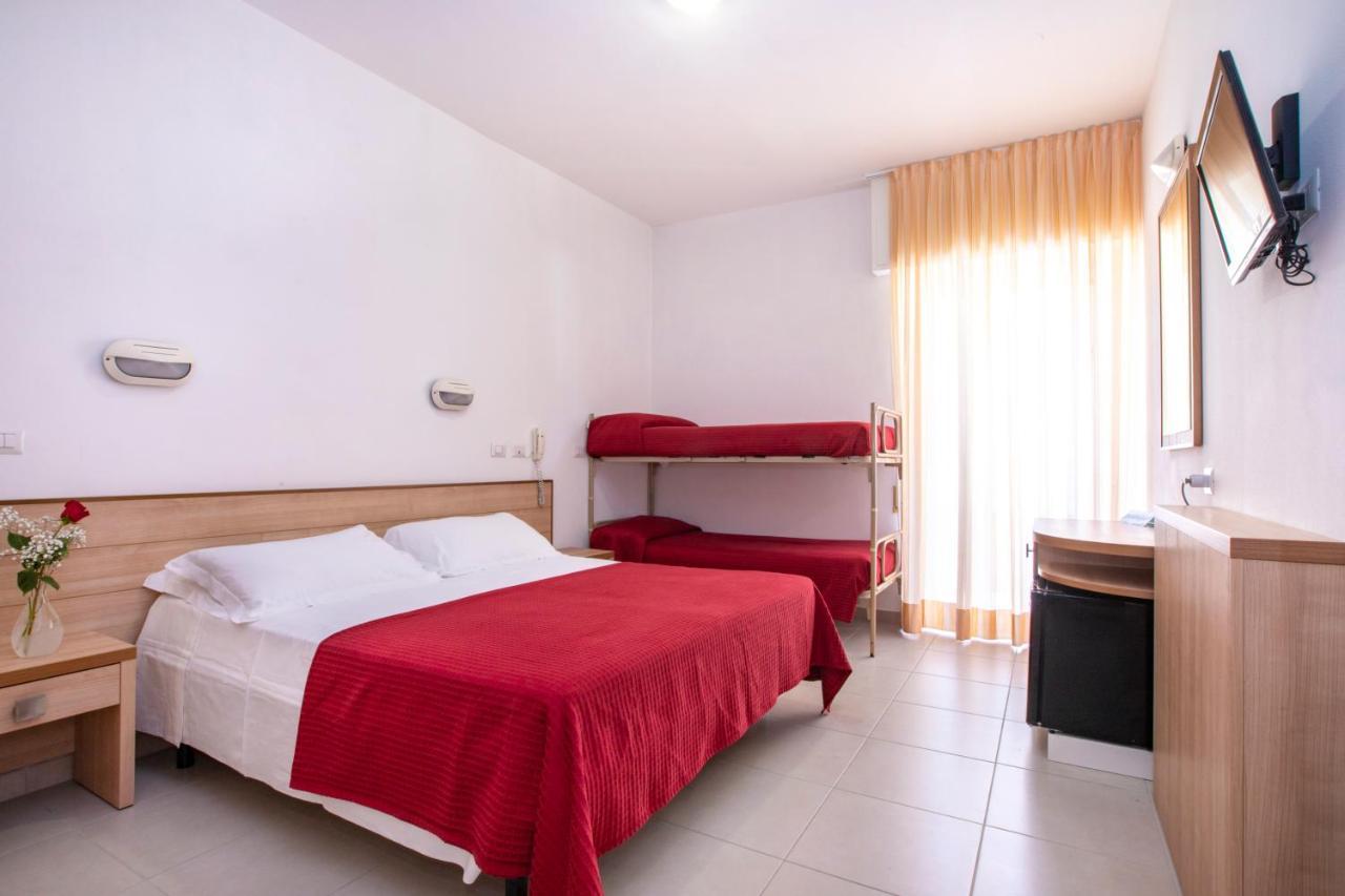 Hotel Ravello Adults Only Римини Экстерьер фото